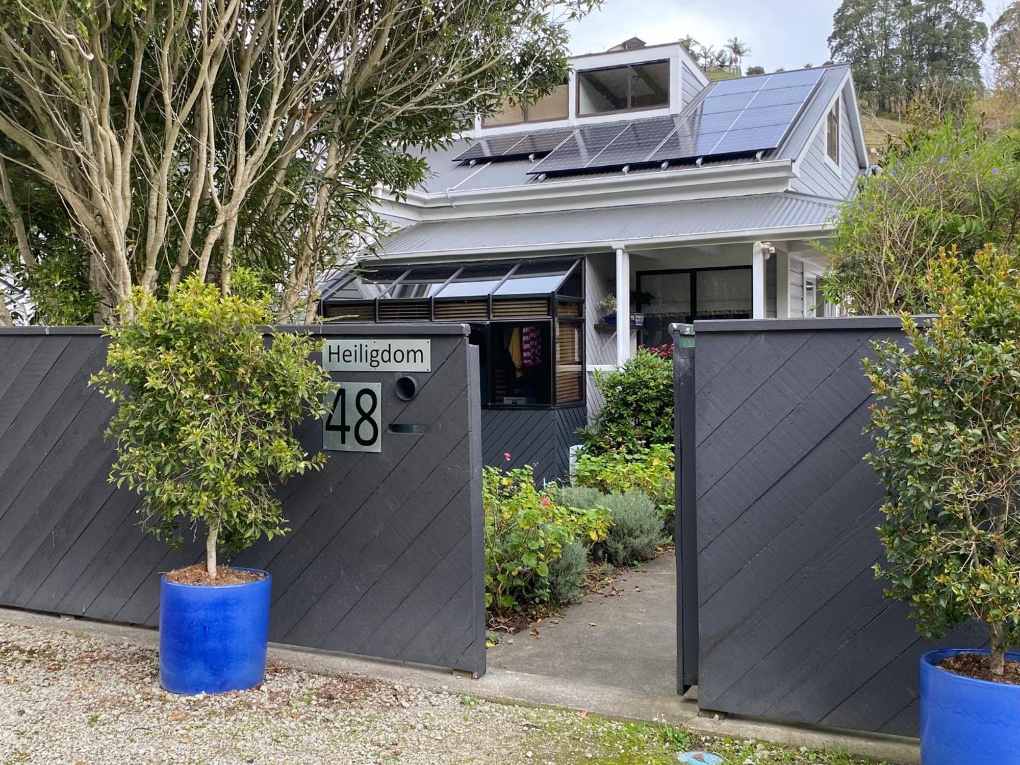 Superb Studio Retreat With Spa, Pool & Bbq Access Whanganui Buitenkant foto