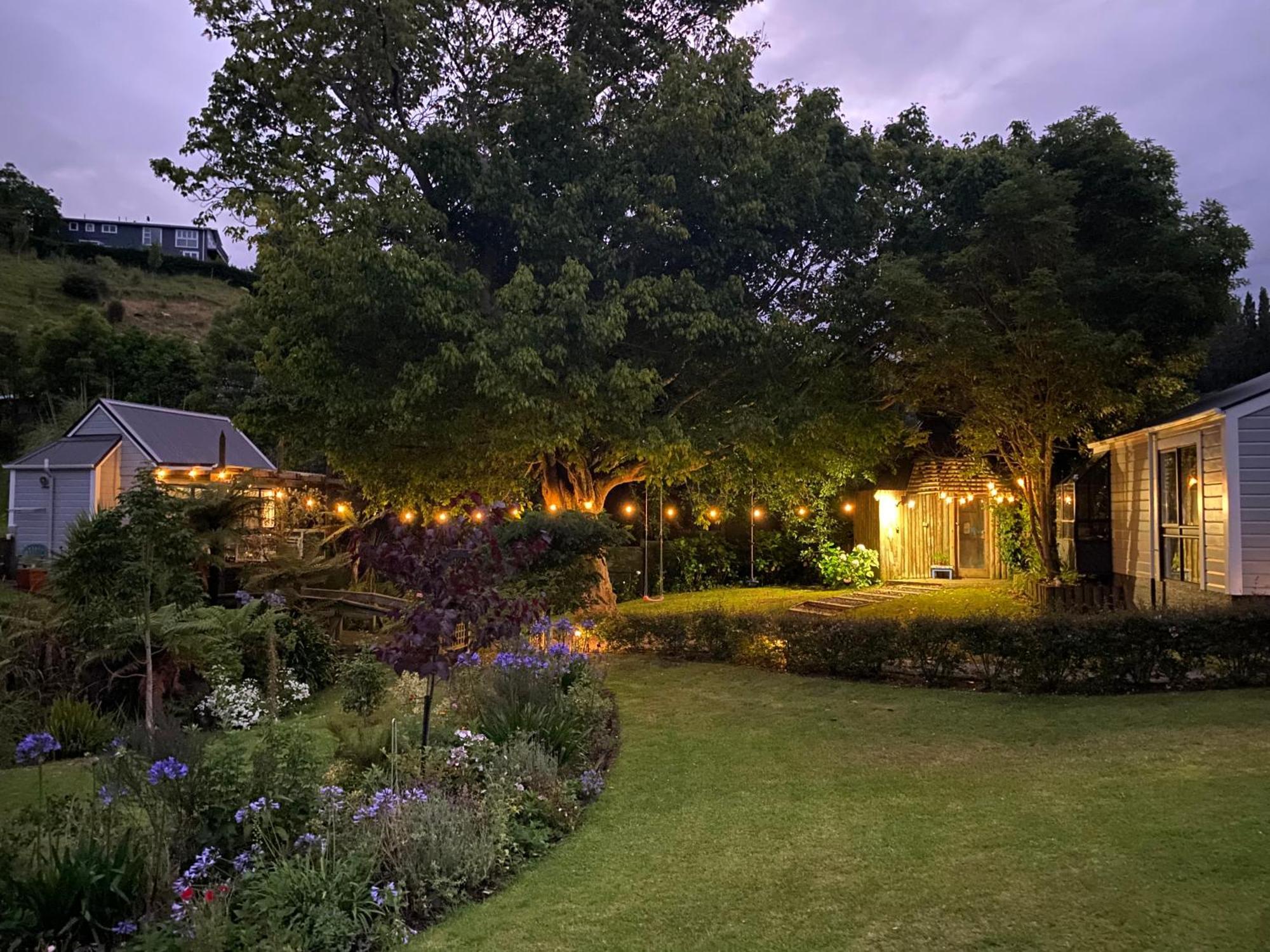 Superb Studio Retreat With Spa, Pool & Bbq Access Whanganui Buitenkant foto