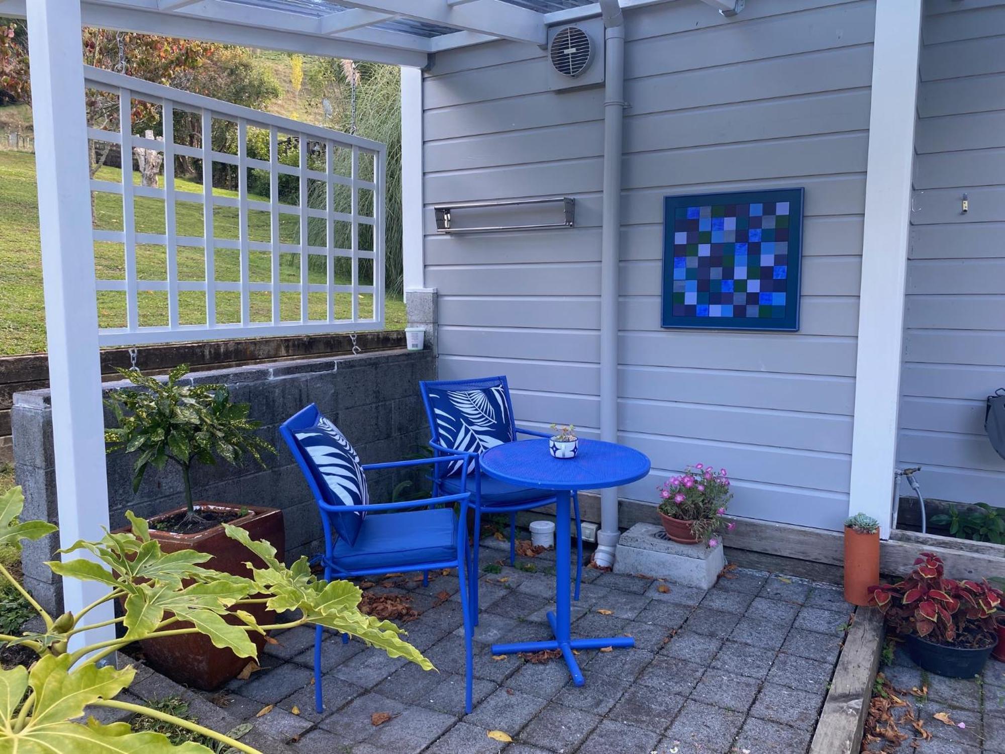 Superb Studio Retreat With Spa, Pool & Bbq Access Whanganui Buitenkant foto